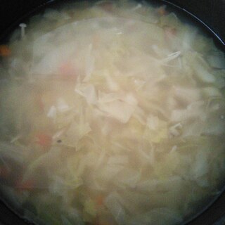 温まる！生姜コンソメ野菜スープ